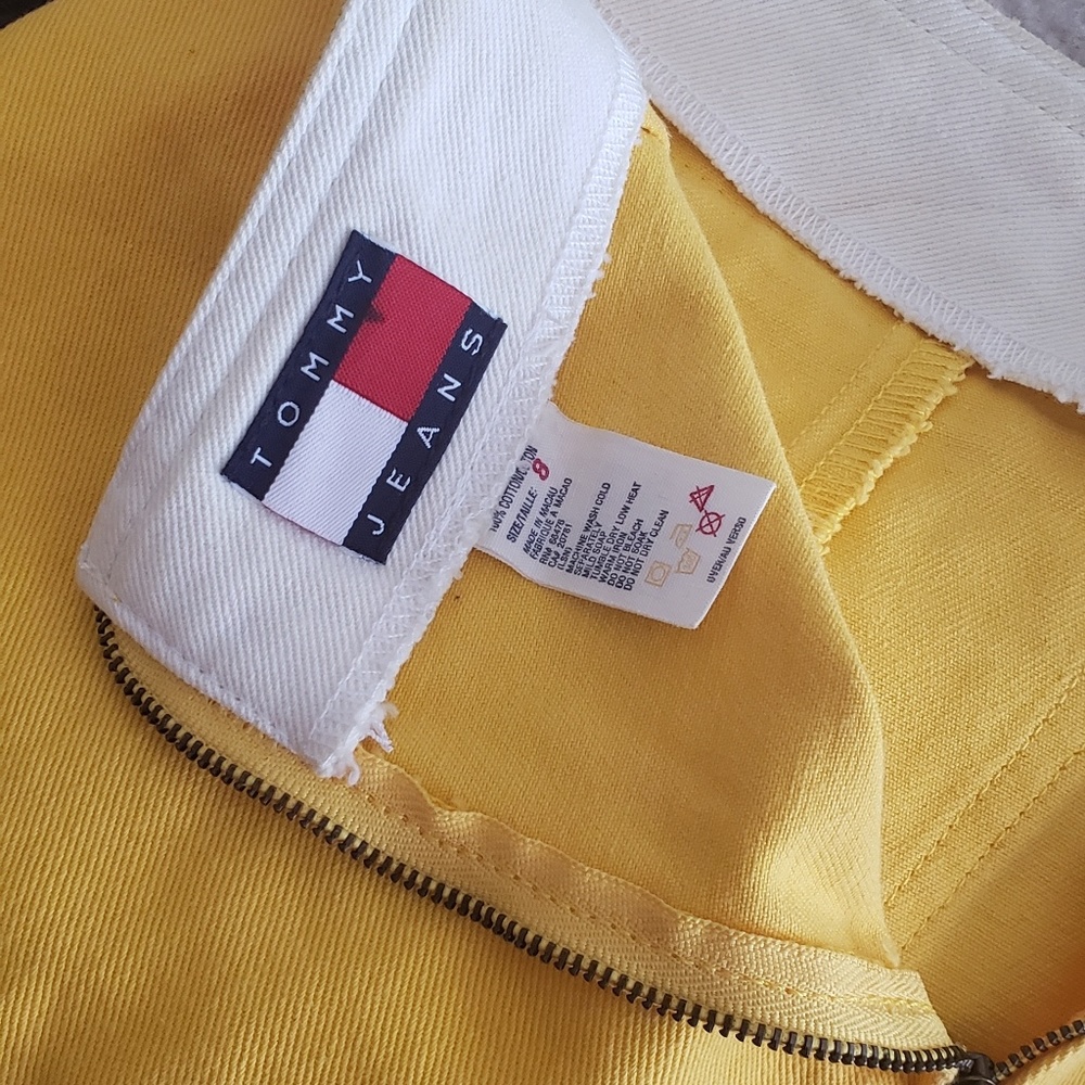 Yellow Tommy Hilfiger Mini Skirt w Front pockets - Picture 2 of 4